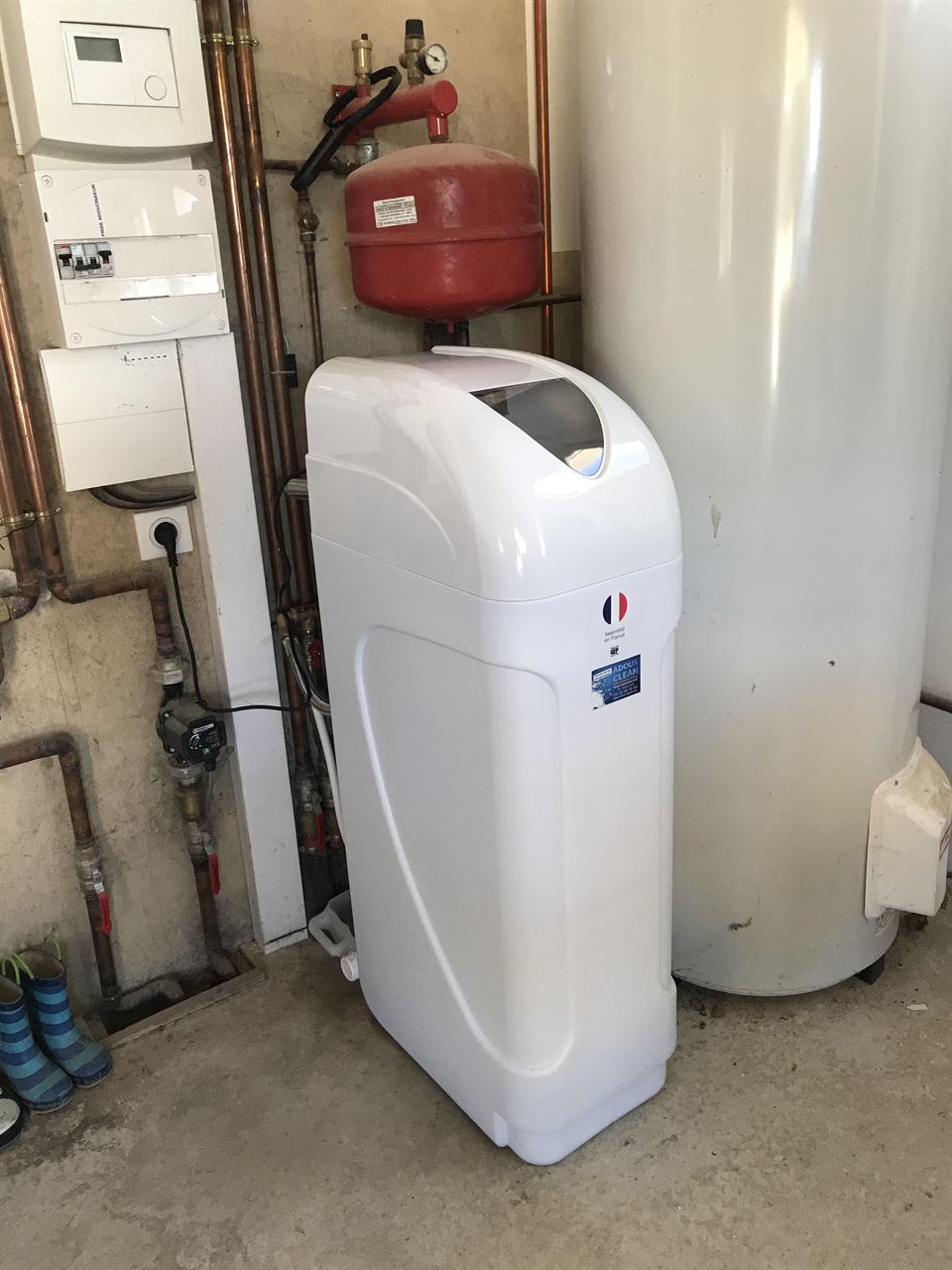 L’importance de faire appel à un professionnel pour l’entretien de votre adoucisseur d’eau à Poitiers